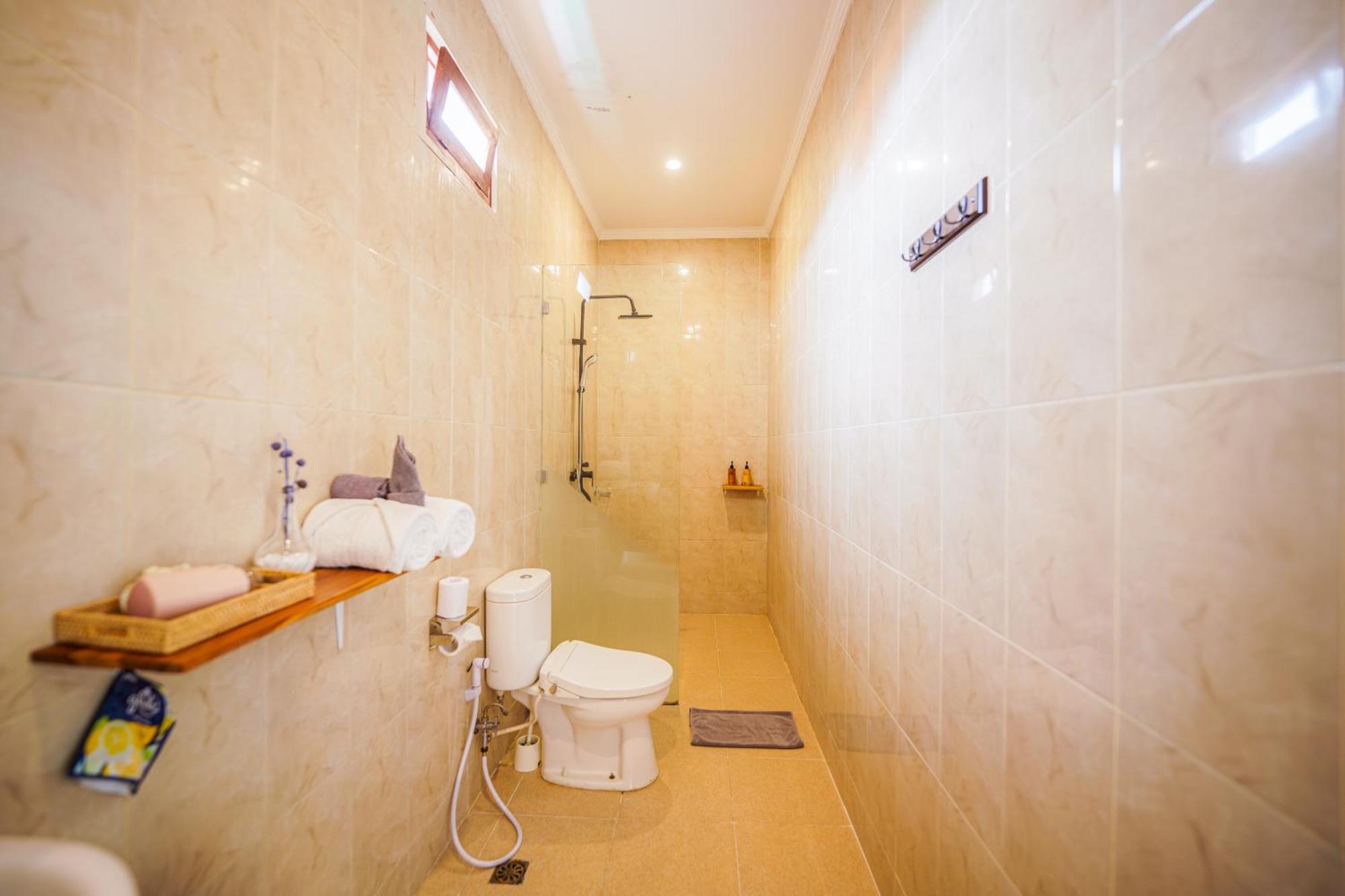 Shortcut Breeze Guest House Canggu  Exterior photo